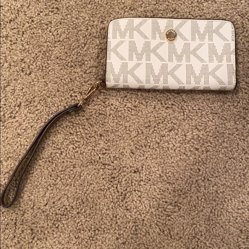 Michael Kors Wristlet